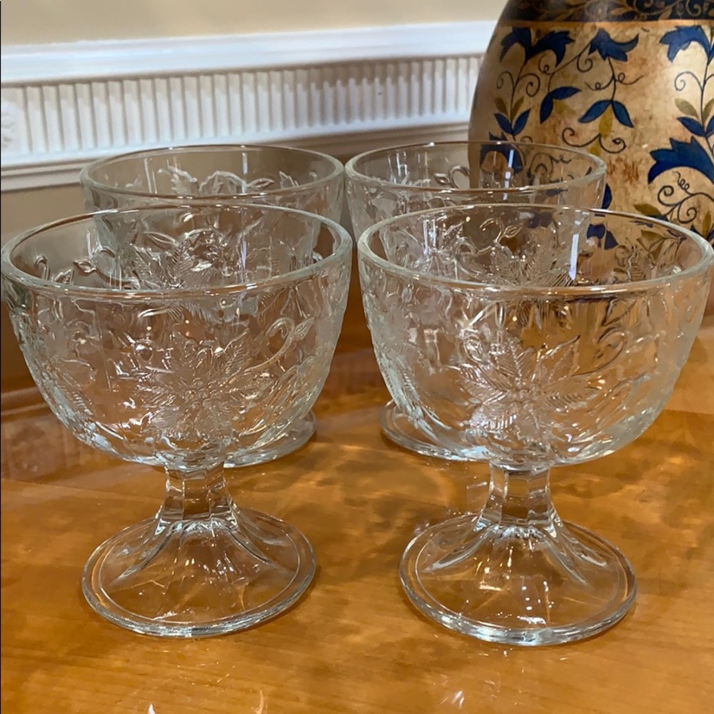 BEAUTIFUL PRINCESS HOUSE DESSERT BOWLS